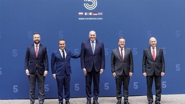 وزراء دفاع 5 دول أوروبية يبحثون وقف إطلاق النار المحتمل في أوكرانيا