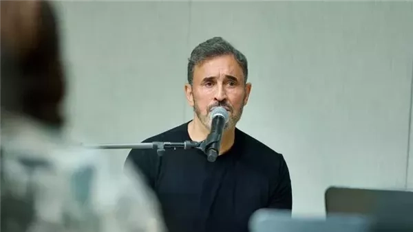 بقصة شعر جديدة، كاظم الساهر يحيي اليوم حفل دبي والإعلان عن عرض ثان بعد نفاد التذاكر