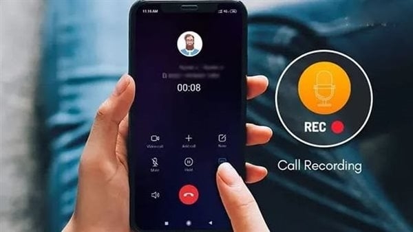 بعد اتهام بسمة وهبة لخالد يوسف وزوجته، ما هي الحالات المسموح بها لتسجيل المكالمات؟