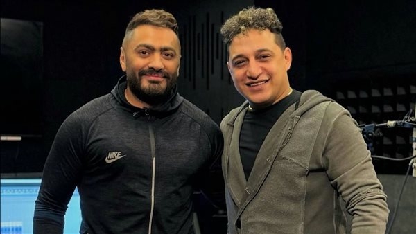 تامر حسني يحقق رقما قياسيا بكليب "المقص" مع البحراوي
