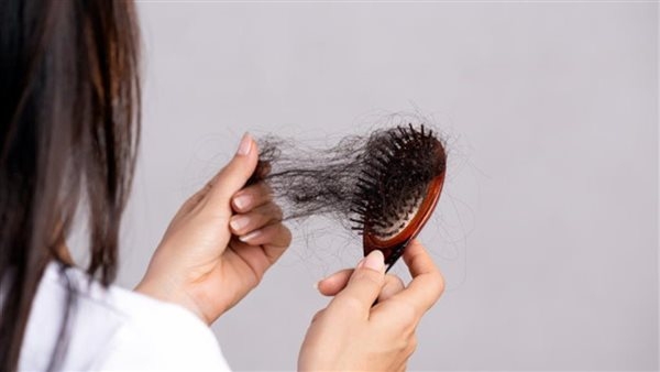 وصفة الثوم والزيوت الطبيعية لعلاج تساقط الشعر وزيادة طوله