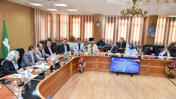 محافظ الشرقية: استلام 2 طن لحوم لتوزيعها على الأسر الأولى بالرعاية