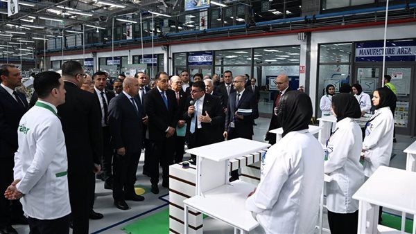 جولة تفقدية لـ مدبولي بالمصنع الجديد لـ "سوميتومو" العالمية لإنتاج الضفائر الكهربائية للسيارات