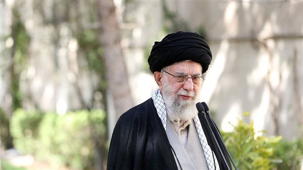 خامنئي يلمح إلى احتمالية فشل المحادثات الأمريكية الإيرانية