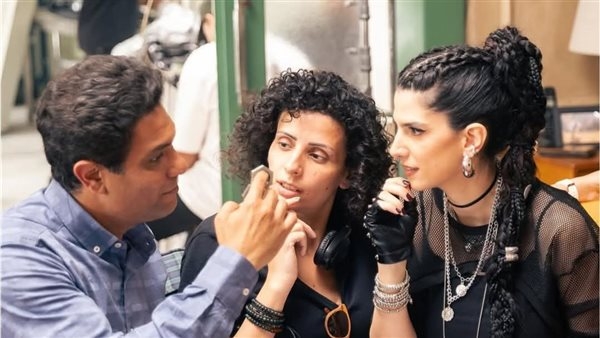 لقطات من كواليس أحدث أفلام آسر ياسين وأسماء جلال 'إن غاب القط'