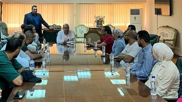 ياسر إدريس يستقبل وفد دبلومة الإدارة الرياضية بـ «فيفا»