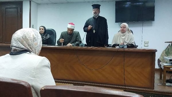 ندوة في دمياط عن دور المرأة في التصدي للشائعات وتعزيز الوعي المجتمعي