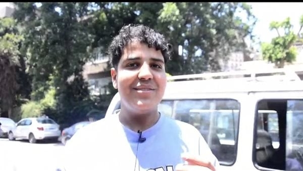 طلاب الإعدادية الأزهرية ينهون امتحانات الفصل الدراسي الثاني ويصفون الإنجليزي بـ"السهل" (فيديو)