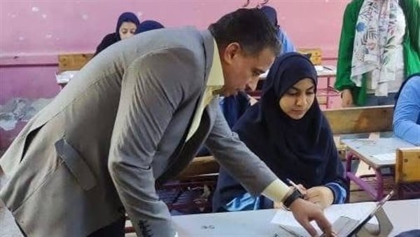 تعليم الجيزة: امتحانات اللغة العربية تسير بانضباط