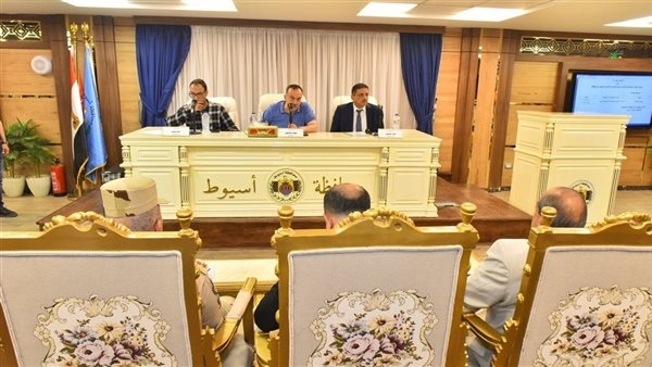 تنفيذي أسيوط يعلن بدء أعمال التعداد والمسح الشامل للسكان