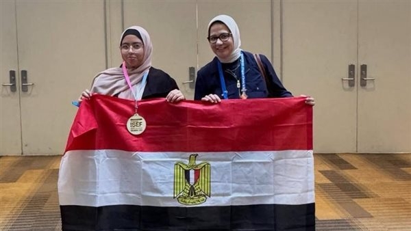 مكتبة الإسكندرية تهنئ طالبتين حصدتا المركز الثاني في المعرض الدولي للعلوم والهندسة