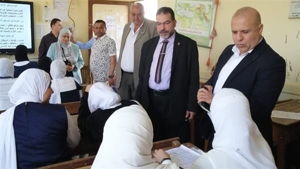 طلاب الصف الأول الإعدادي بالدقهلية يؤدون اليوم امتحان اللغة العربية