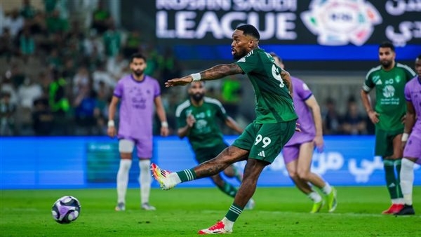 الدوري السعودي، أهلي جدة يتقدم على الاتفاق بهدف في الشوط الأول (فيديو)