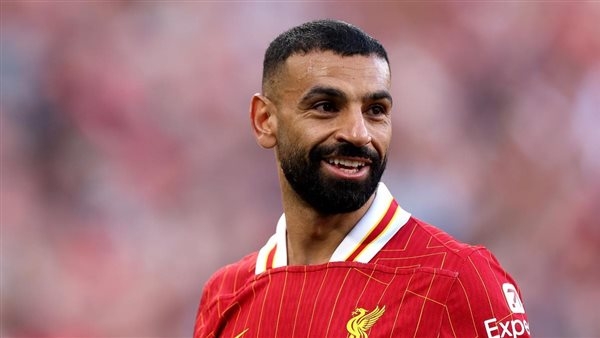 محمد صلاح يتسلم جائزة أفضل لاعب في الدوري الإنجليزي بحفل رابطة الكتاب