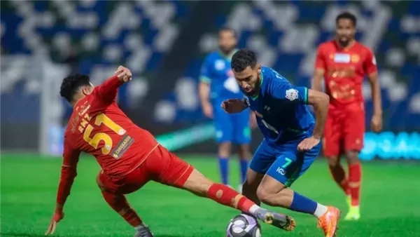 الدوري السعودي، تعادل سلبي بين ضمك والفتح في الشوط الأول