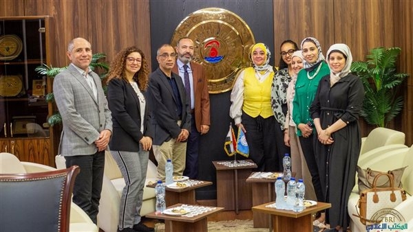 وفد الصحة العالمية يزور معهد تيودور بلهارس لتعزيز التعاون