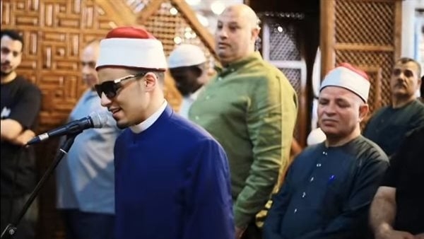 لأول مرة، الطالب محمد أحمد حسن يرفع الأذان من جامع عمرو بن العاص (فيديو)