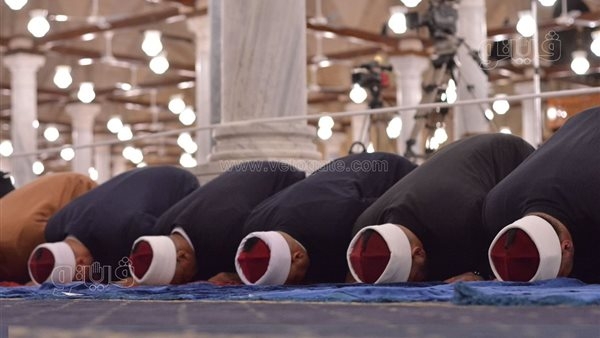 مواقيت الصلاة، موعد أذان العشاء اليوم الجمعة 30 - 5 - 2025 في القاهرة والمحافظات