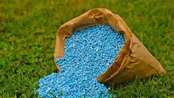 طن اليوريا العادي يرتفع 3196 جنيها، أسعار الأسمدة اليوم في الأسواق