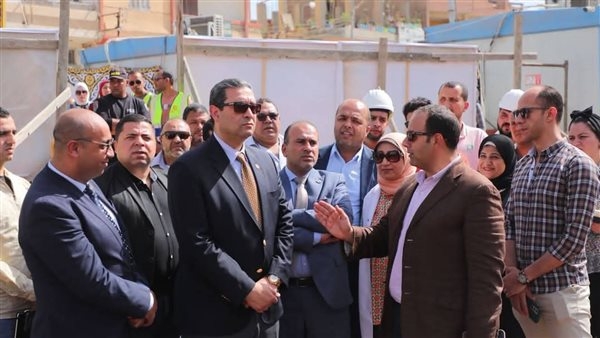 محافظ دمياط ونائب وزير الصحة يتفقدان مشروع تطوير مستشفى فارسكور المركزي