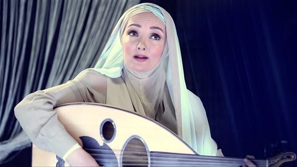 عايدة الأيوبي تكشف أسرار البدايات وقصة أغنية "على بالي" (فيديو)