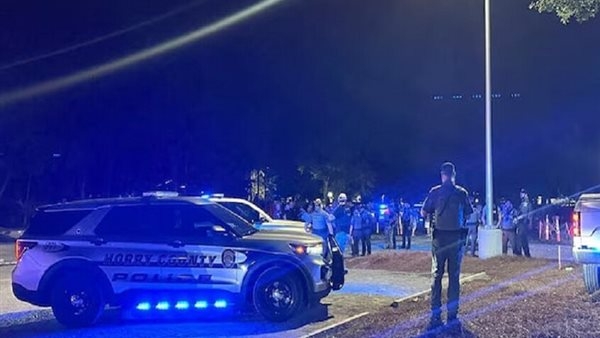 إصابة 11 شخصا في إطلاق للنار بولاية كارولينا الأمريكية (فيديو)