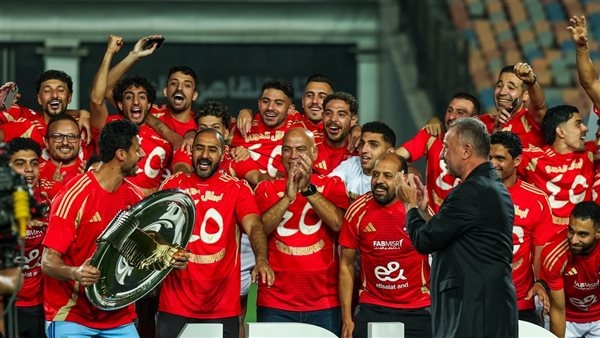 المحظوظون، 7 لاعبين يحتفلون بأول لقب دوري مع الأهلي بعد التتويج الـ45