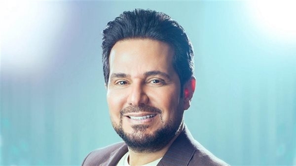 حاتم العراقي يطرح أحدث ألبوماته الغنائية