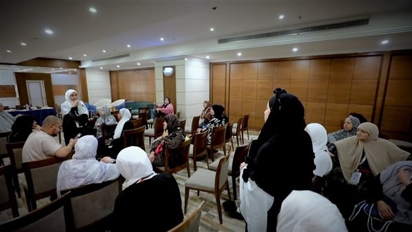 ندوات دينية لحجاج القرعة بمكة المكرمة لتعريفهم بطريقة أداء المناسك