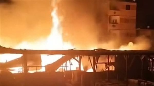 احتراق 33 محلا وخسائر بملايين الجنيهات وحالات اختناق حصيلة حريق المرج