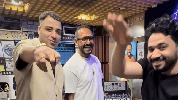 مصطفى حجاج يغني مع إسلام كابونجا "على وضع الطيران"
