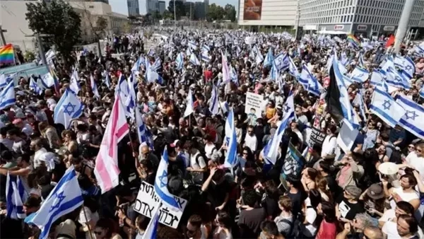 استهداف مظاهرة مؤيدة للاحتلال الإسرائيلي في ولاية كولورادو الأمريكية (فيديو)