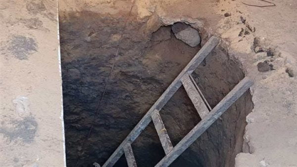 النيابة تواصل التحقيق بواقعة التنقيب عن الآثار داخل قصر ثقافة بالأقصر.. العثور على حفرة عمقها 4 أمتار.. والمعاينة تكشف وجود إهمال جسيم ومياه جوفية داخل غرفة الكهرباء