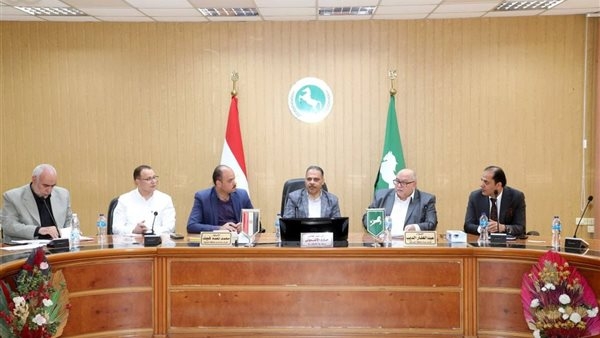 محافظ الشرقية يشارك في الاجتماع الأول لمجلس إدارة مركز معلومات شبكات المرافق العامة