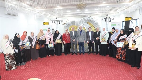 محافظ بني سويف يكرم الأمهات المثاليات بمسابقتي التنمية المحلية والتضامن