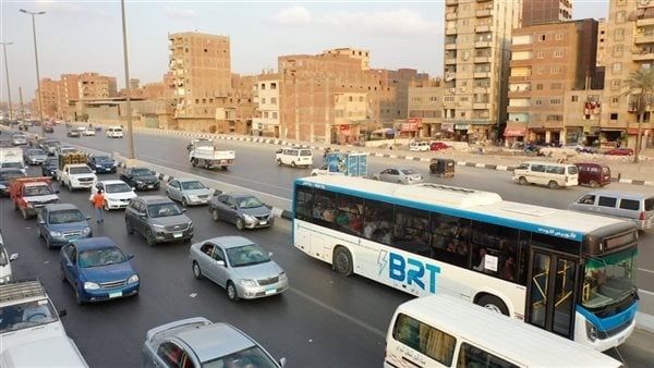 النقل تحذر أصحاب السيارات من استخدام حارة الأتوبيس الترددي على الدائري