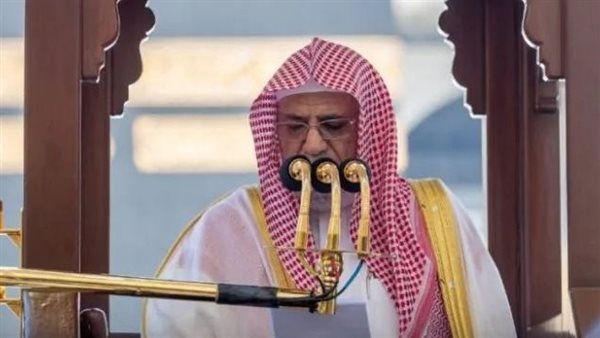 خطيب عرفة يدعو للفلسطينيين