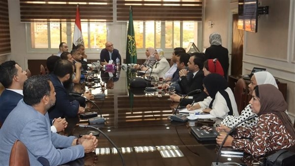 محافظ القليوبية يلتقي ممثلي مبادرة "اتحاد بشبابها"