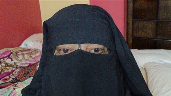 بيوزن قطعة اللحمة بميزان الذهب، سيدة تهرب من بخل زوجها للمحكمة