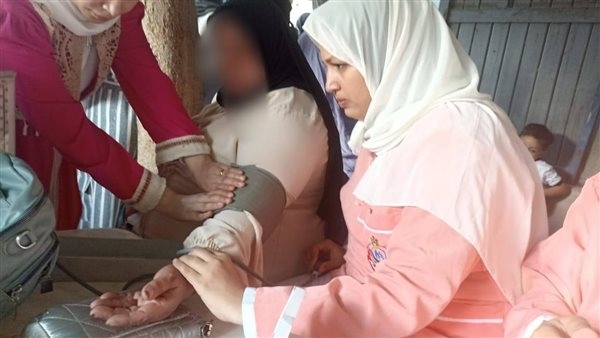 انتشار مكثف لفرق الطب العلاجي بسوهاج للتثقيف الصحي بـ الميادين والحدائق