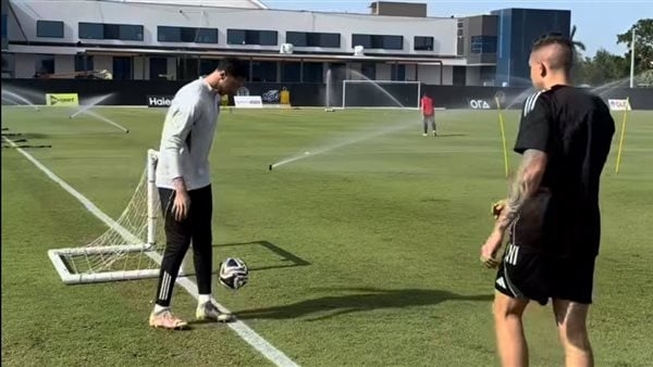 الأهلي يخوض مرانه الثاني في أمريكا استعدادا لكأس العالم للأندية (صور)