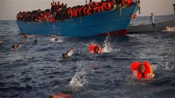 كلهم مصريين، مصرع شخص وإنقاذ 36 آخرين في احتراق مركب هجرة غير شرعية قبالة سواحل ليبيا
