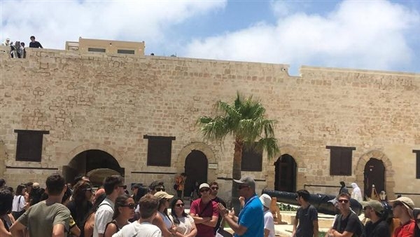 إقبال كبير على قلعة قايتباى فى الإسكندرية رابع أيام العيد