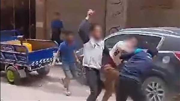إصابة شخص بطلق ناري وآخر بعصا في مشاجرة بقنا
