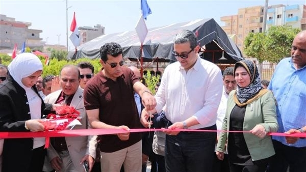 محافظ دمياط ووزير الشباب يفتتحان ملعب ومبنى اجتماعي بنادي كفر سعد