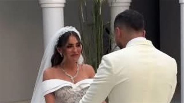 أولى لقطات حفل زفاف الشاعرة منة عدلى القيعي والفنان يوسف حشيش