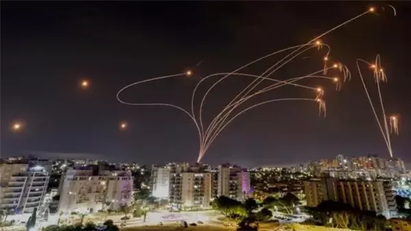 ترامب يدعو إلى اجتماع عاجل للحكومة الأمريكية بعد الضربة الإسرائيلية على إيران