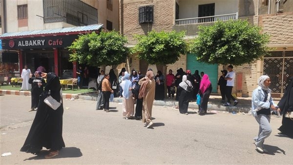 الدين سهل والتربية الوطنية متوسط، آراء طالبات الثانوية العامة بعد خروجهن من لجان مطروح (صور)