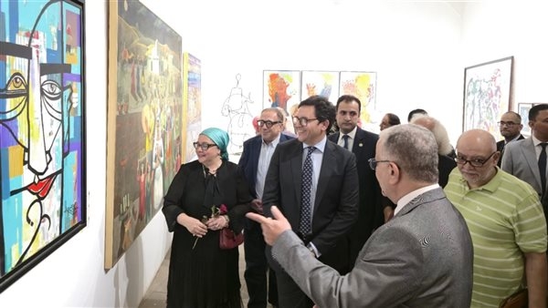 وزير الثقافة يفتتح الدورة الـ45 من المعرض العام بدار الأوبرا (صور وفيديو)