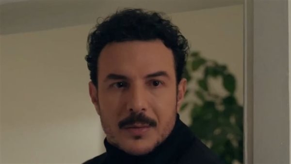 مسلسل آسر الحلقة 52، راغب وعزت يكتشفان كنز معلومات عن الخال وآسر في صدمة